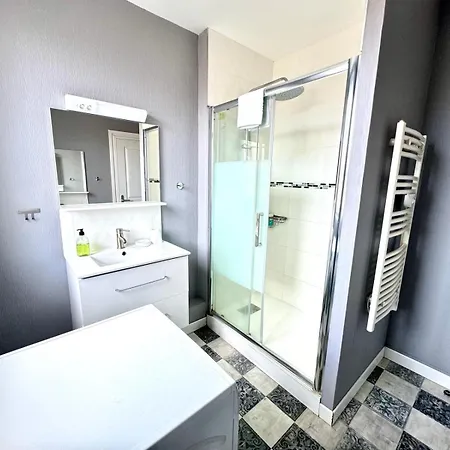 Apartman Magnifique 3 - Parking - Hyper Centre - Gare *